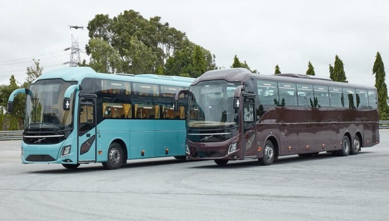 Volvo 9600 multi axle bus