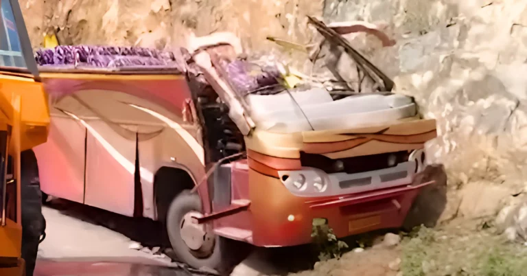 Image of the bus involved in Gujarat Bus Accident Toady