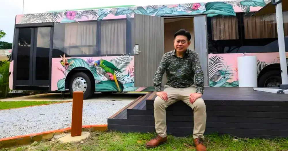 Changi Village Bus Hotel: Bus Driver Transforms Discarded Buses into Quirky Hotel Founded by Micker Sia, a former bus driver turned travel entrepreneur, this eco-friendly bus themed hotel is nestled on an expansive 8,600 sq m plot adjacent to the vibrant Changi Village Hawker Centre.