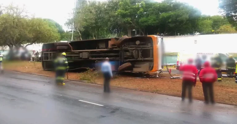 Over 20 Injured in Sandton Bus Accident on Rivonia Road Over 20 Injured in Sandton Bus Accident on Rivonia Road