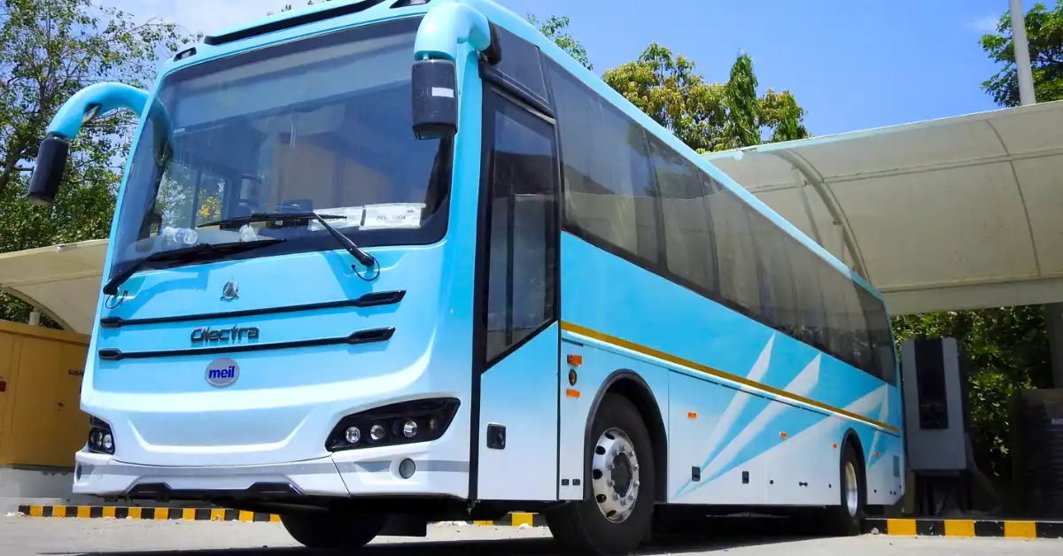 Shivneri bus services from Hinjawadi to Aurangabad, Kolhapur, and Nashik