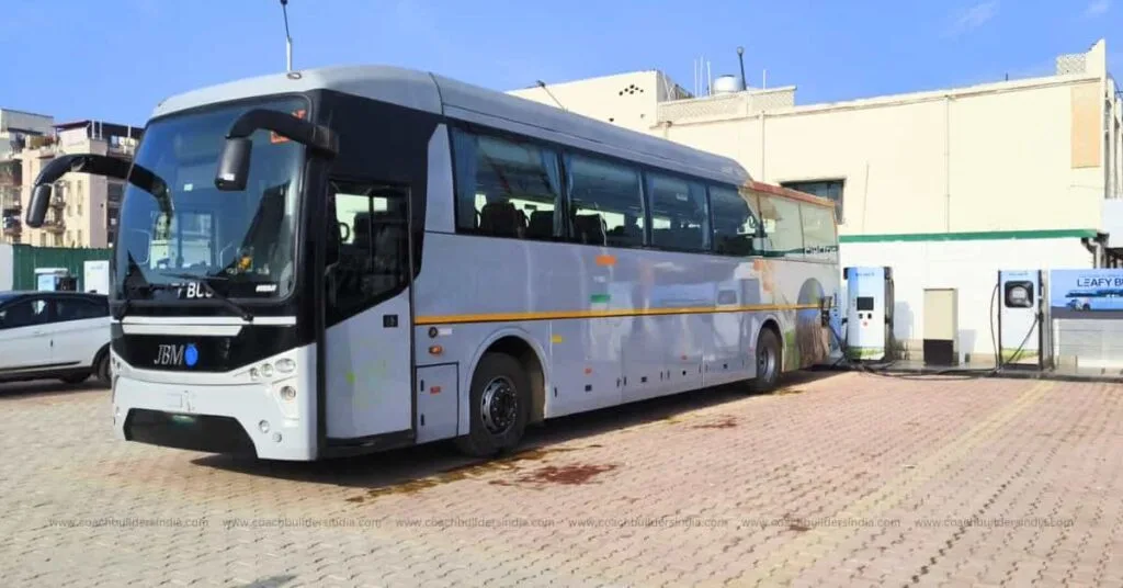 AbhiBus Partners with T-Safe to Enhance Bus Commuter Safety LeafyBus Sets New Benchmark with 360 KW Fast-Charging: Completes 900 km in 24 hrs