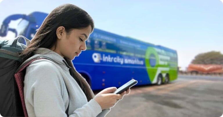 Solo Female Travelers on the Rise in India: IntrCity Insights Solo Female Travelers on the Rise in India: IntrCity Insights