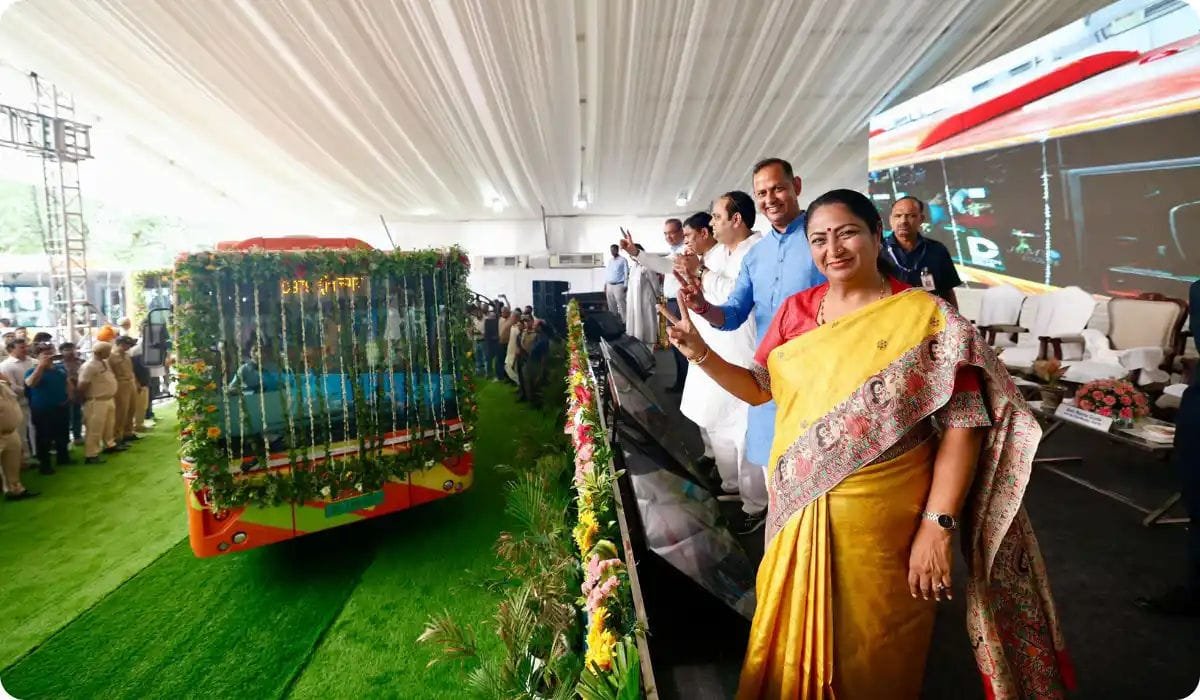 Electric Buses in Delhi: JBM Delivers 66 New Buses Under DEVi Project