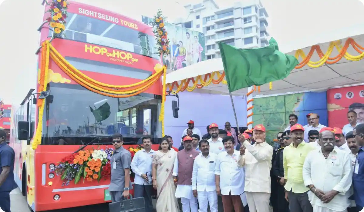 How AbhiBus Supports Bus Operators in the Digital Age
